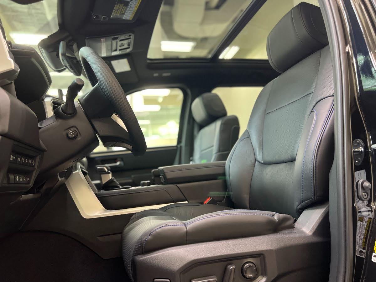 2022 Tundra Platinum Photo Gallery in Black 5 2022 Tundra Platinum Photo Gallery in Black 5
